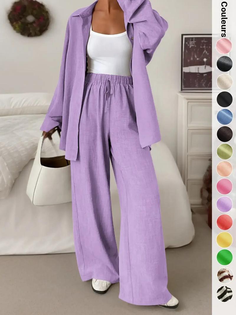 Ensemble deux pièces pour femme : chemise décontractée et sportive avec pantalon long à jambes larges, haut boutonné ample ; confortable et élégant.