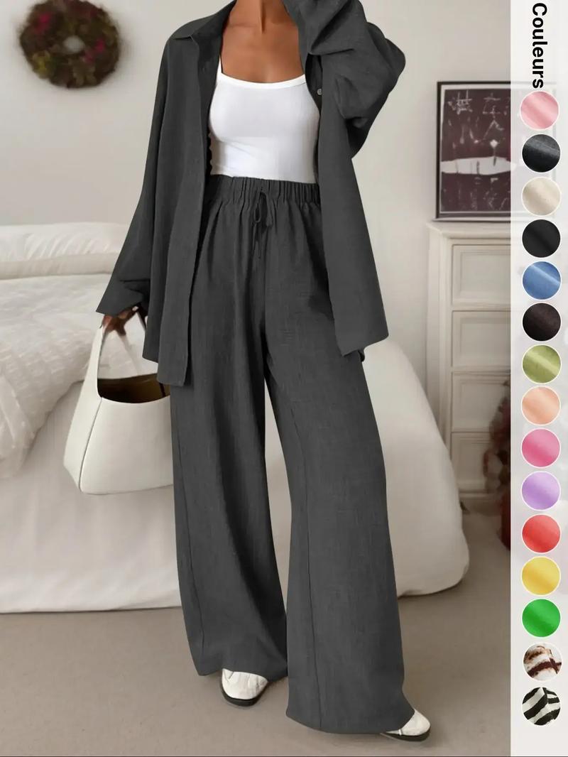 Ensemble deux pièces pour femme : chemise décontractée et sportive avec pantalon long à jambes larges, haut boutonné ample ; confortable et élégant.